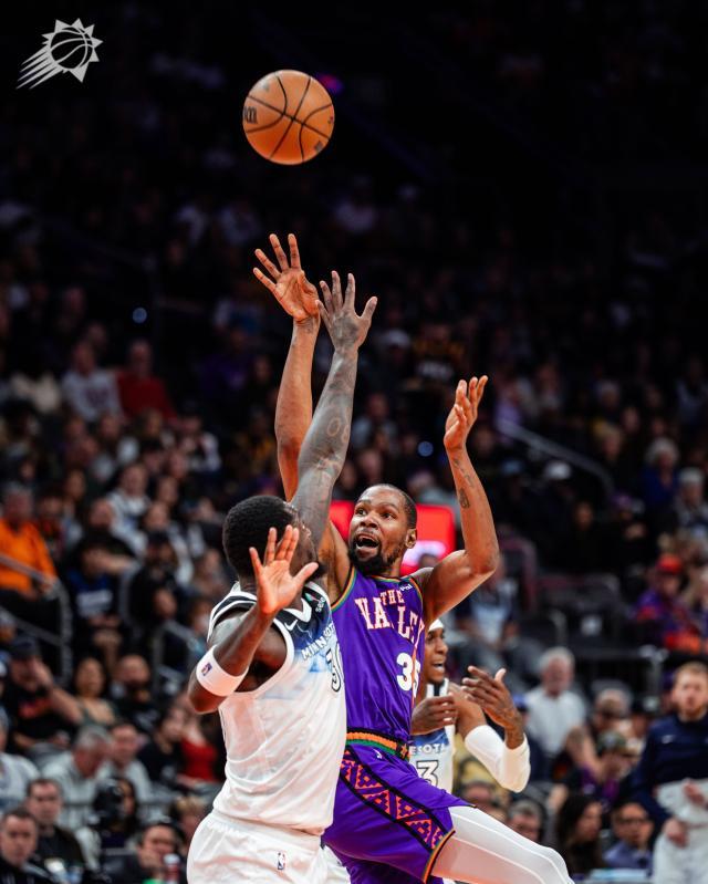 1740997350588087624.jpg 开云体育下载-关键战失误失分高达40!KD:我们让球迷和自己蒙羞