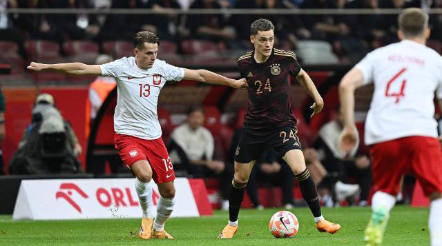 1687013748049034271.jpg 开云体育下载APP-用新人新阵踢出老味道,弗利克的试验没有人看得懂