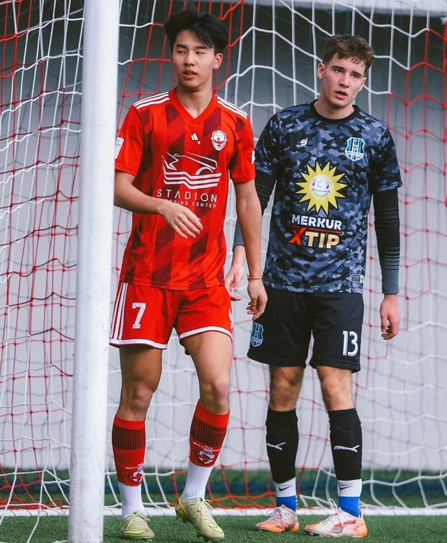 开云体育下载网页版-罕见!伯恩利为18岁张家鸣支付约31万欧:即将获得劳工证!|辽宁|辽宁铁人|青训|铁人|塞尔维亚_新浪体育_新浪新闻