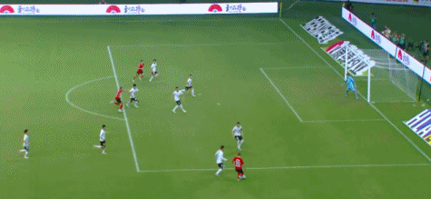 开云体育下载网页版-南通队2-1苏州队斩获9连胜，郭凯楠、金成民破门，纪振勇送礼