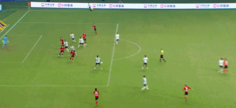 开云体育下载网页版-南通队2-1苏州队斩获9连胜，郭凯楠、金成民破门，纪振勇送礼