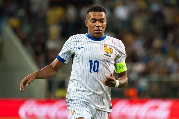 马卡报：休赛期姆巴佩与阿什拉夫共同进行体能特训，助力新赛季实现突破