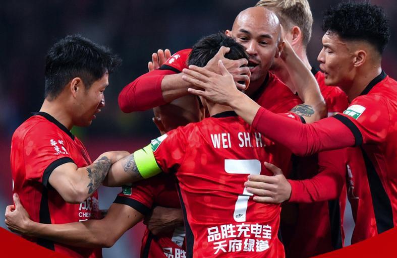 开云体育下载网址-中超第2轮大预测：京鲁战平！蓉城两连胜 大连首胜！铜梁龙赢铁人