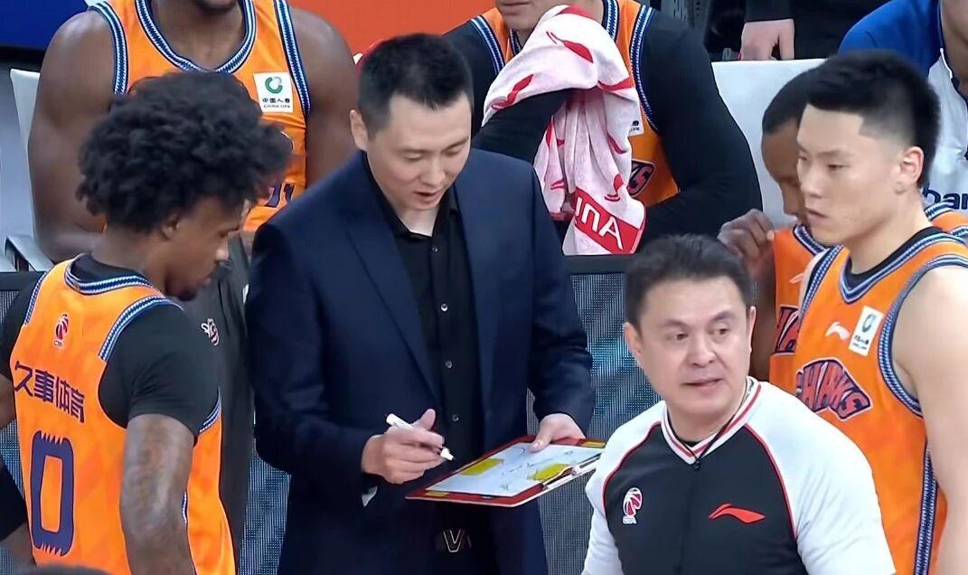 开云体育下载网址-CBA排名！上海酿50分惨案，广厦输球辽宁北京连胜，广东终结连败